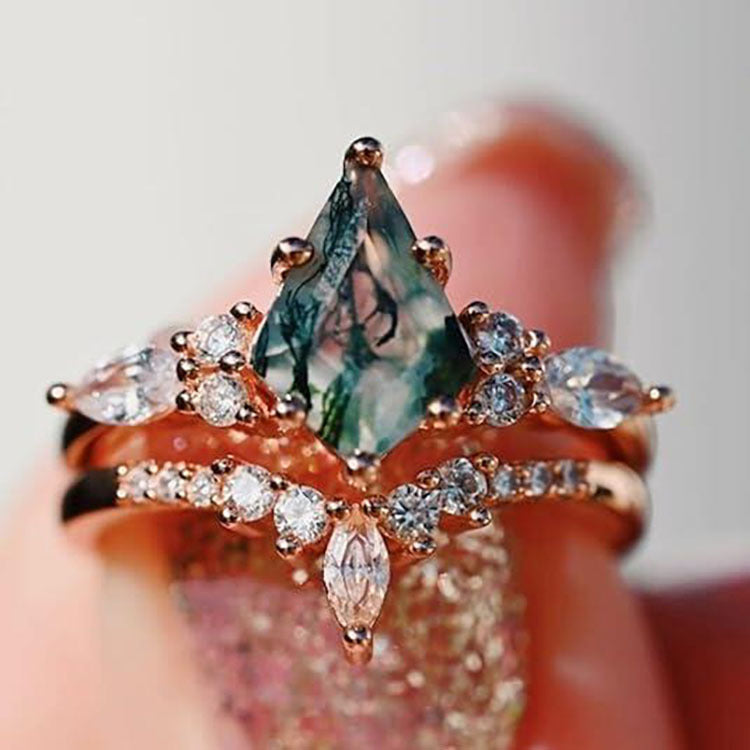 Natural Stone Jewelry: Unearthing Healing Elegance
