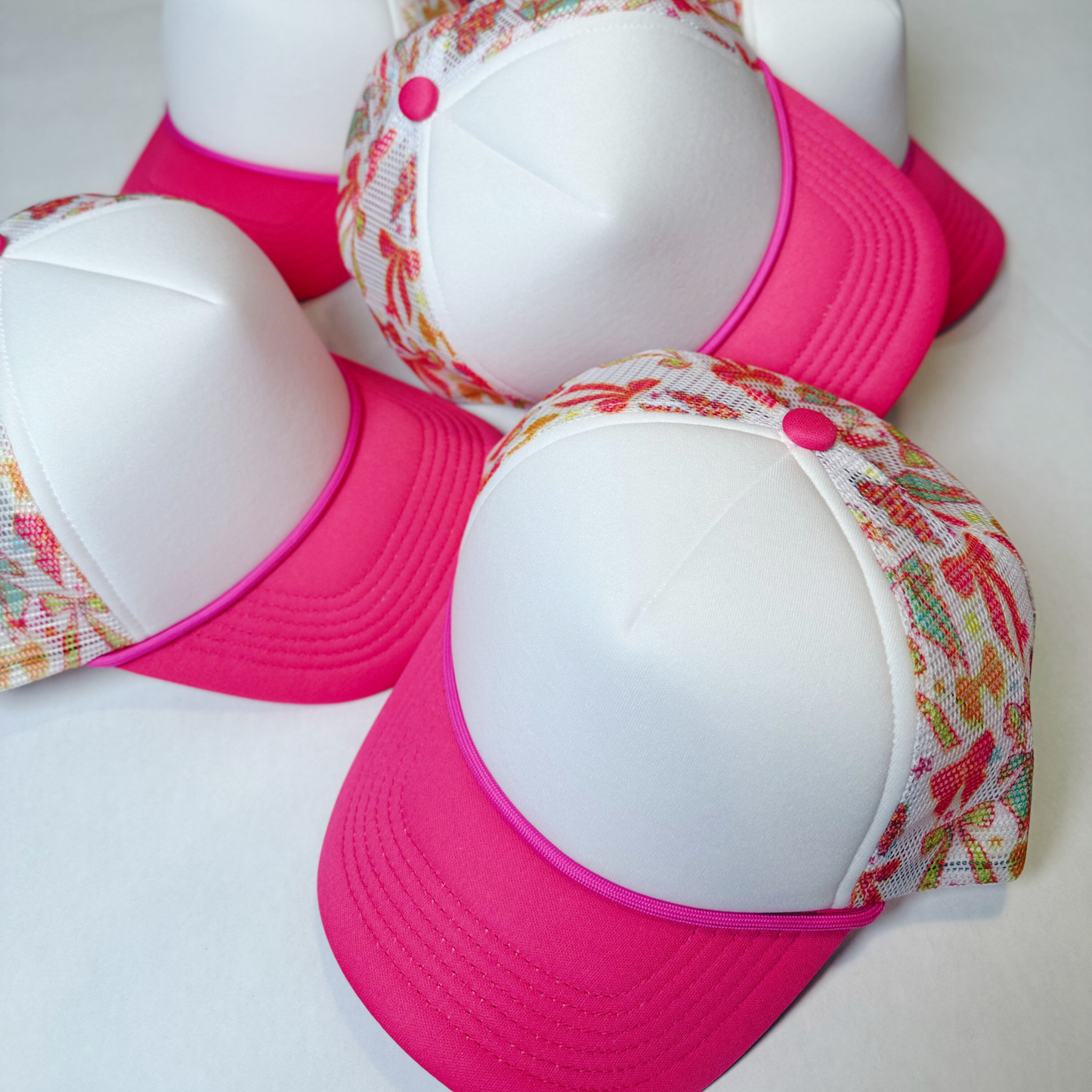 TEELUX - BOW TRUCKER HAT BLANK -  Pink & White