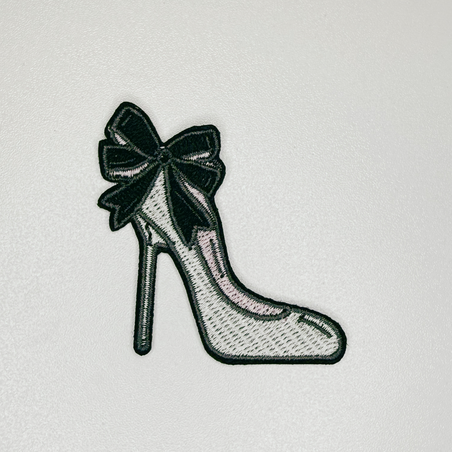2" High Heel w Bow   -  Embroidered Hat Patch