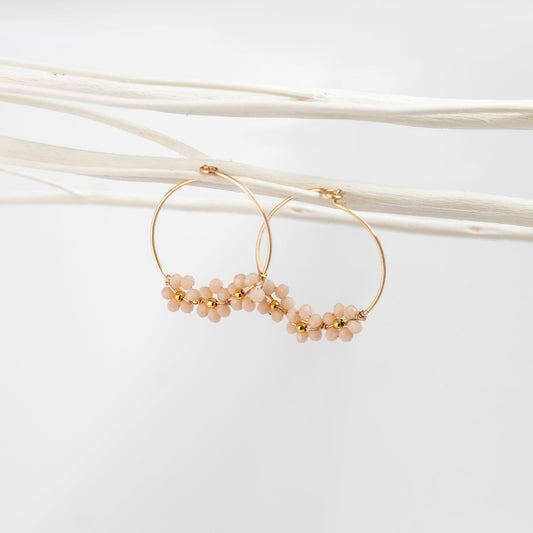 Daisy gold earrings