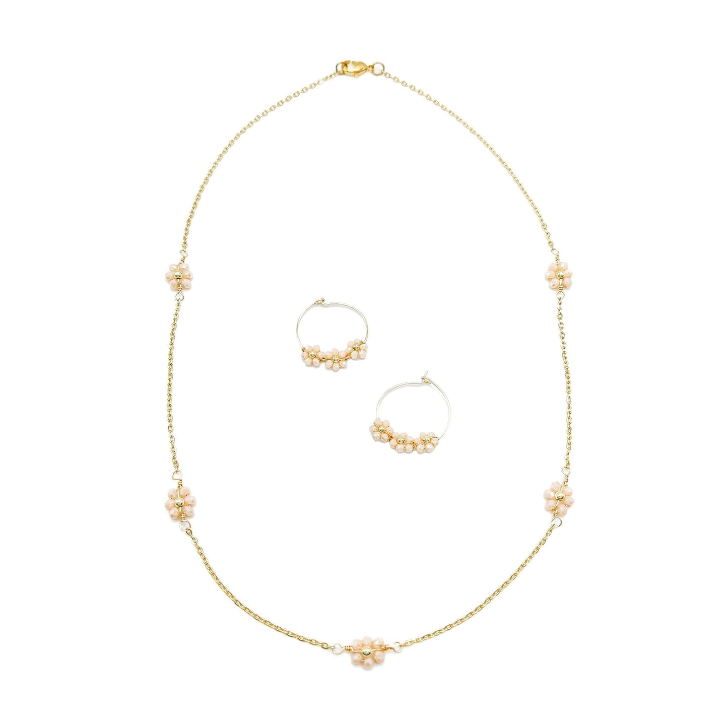 Daisy gold earrings