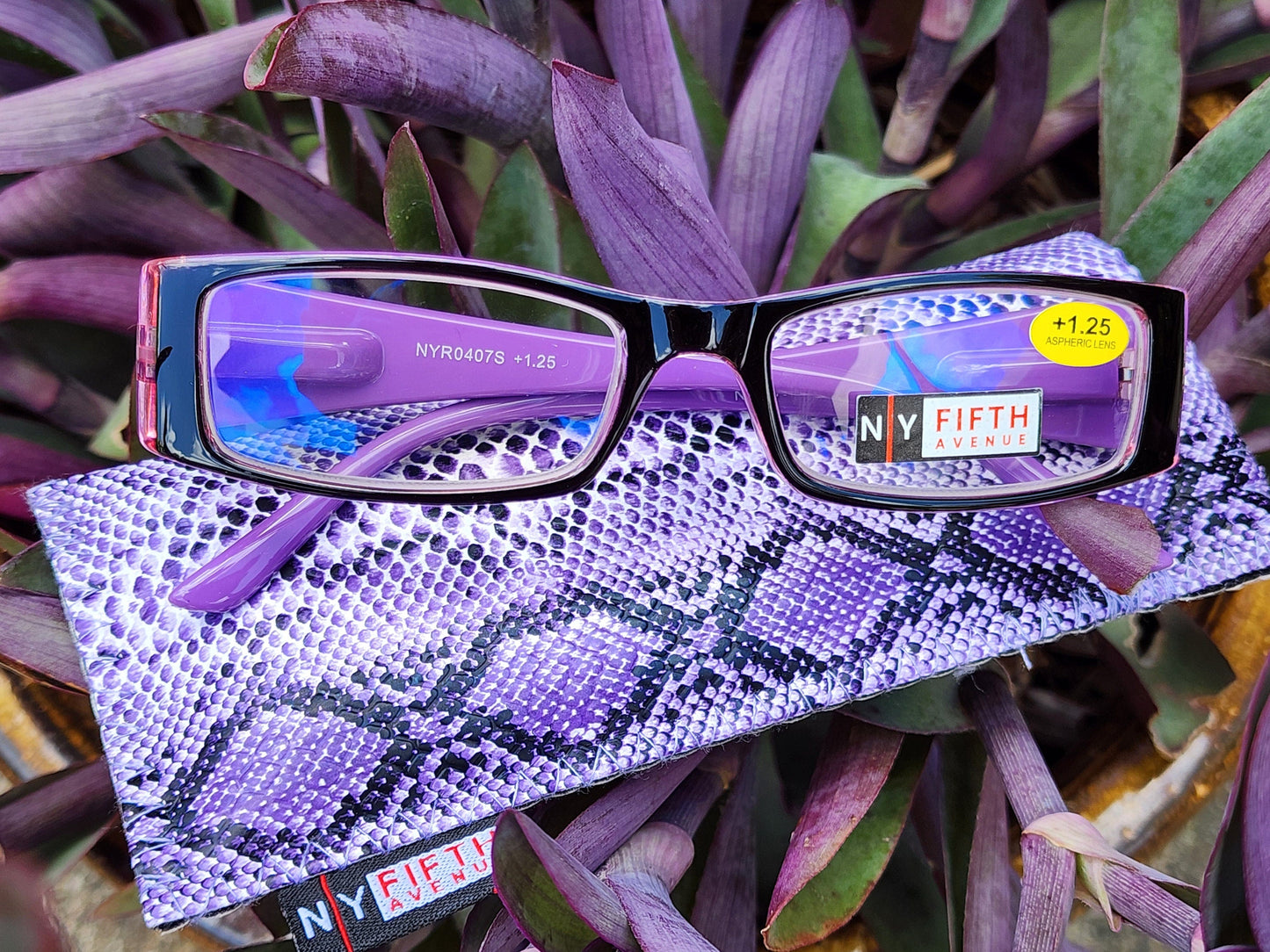 The French (Fleur De  Lis) Bayonetta-style, rectangular High-End Women Reading Glasses Spring temple  Optical Frame  NY Fifth Avenue