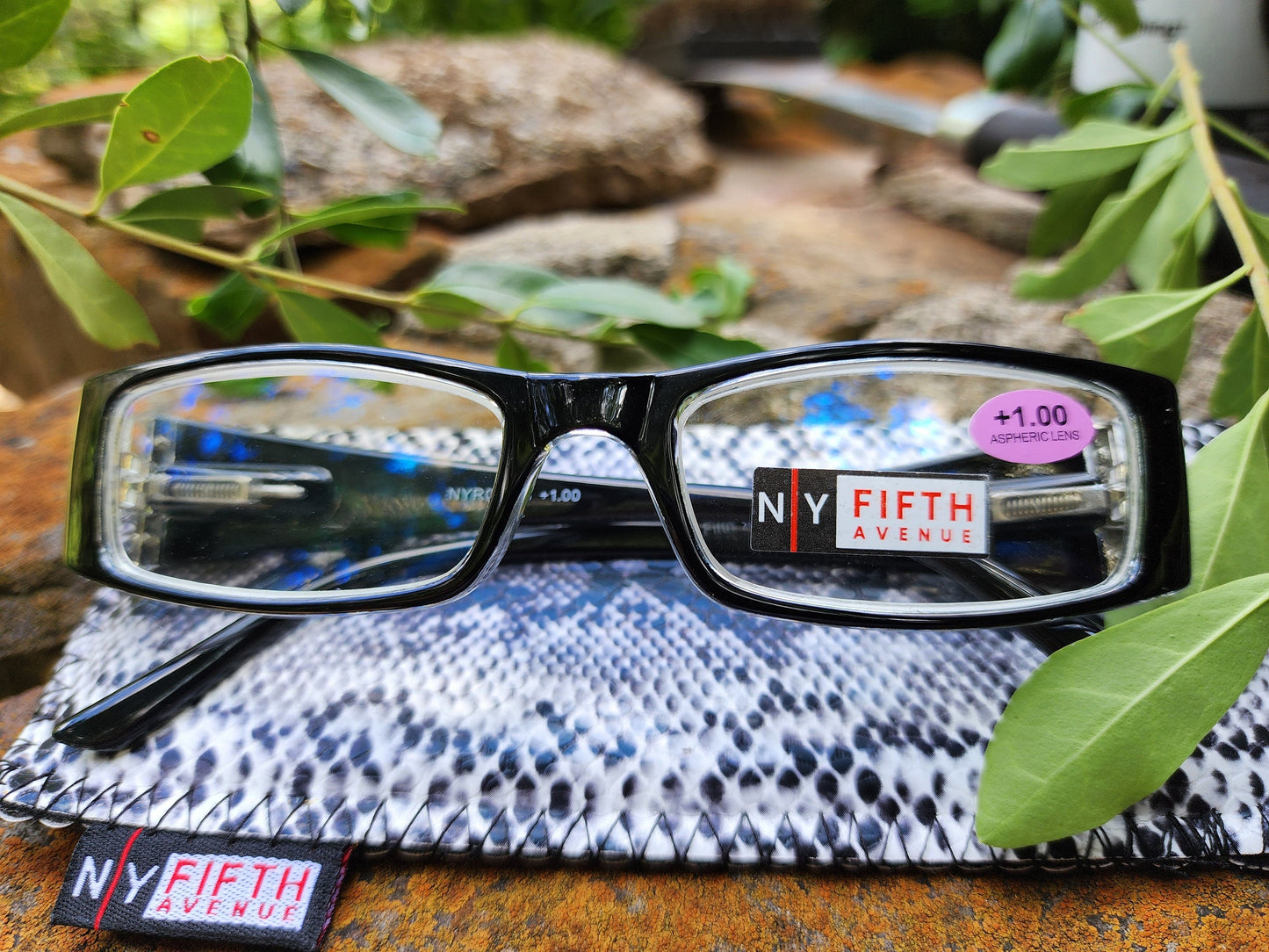 The French (Fleur De  Lis) Bayonetta-style, Black rectangular High-End Women Reading Glasses Spring temple  Optical Frame  NY Fifth Avenue